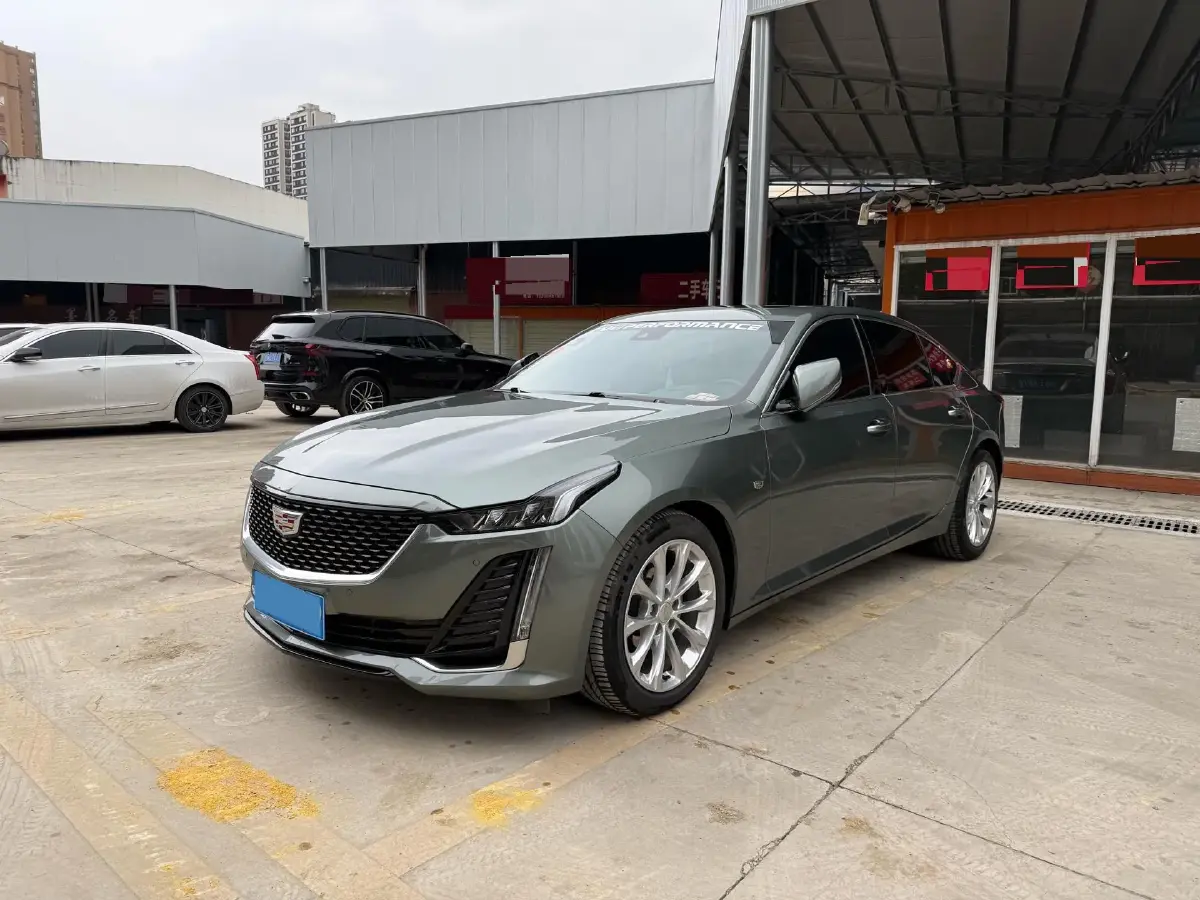 2023 Cadillac CT5 2.0T 237HP L4 10AT