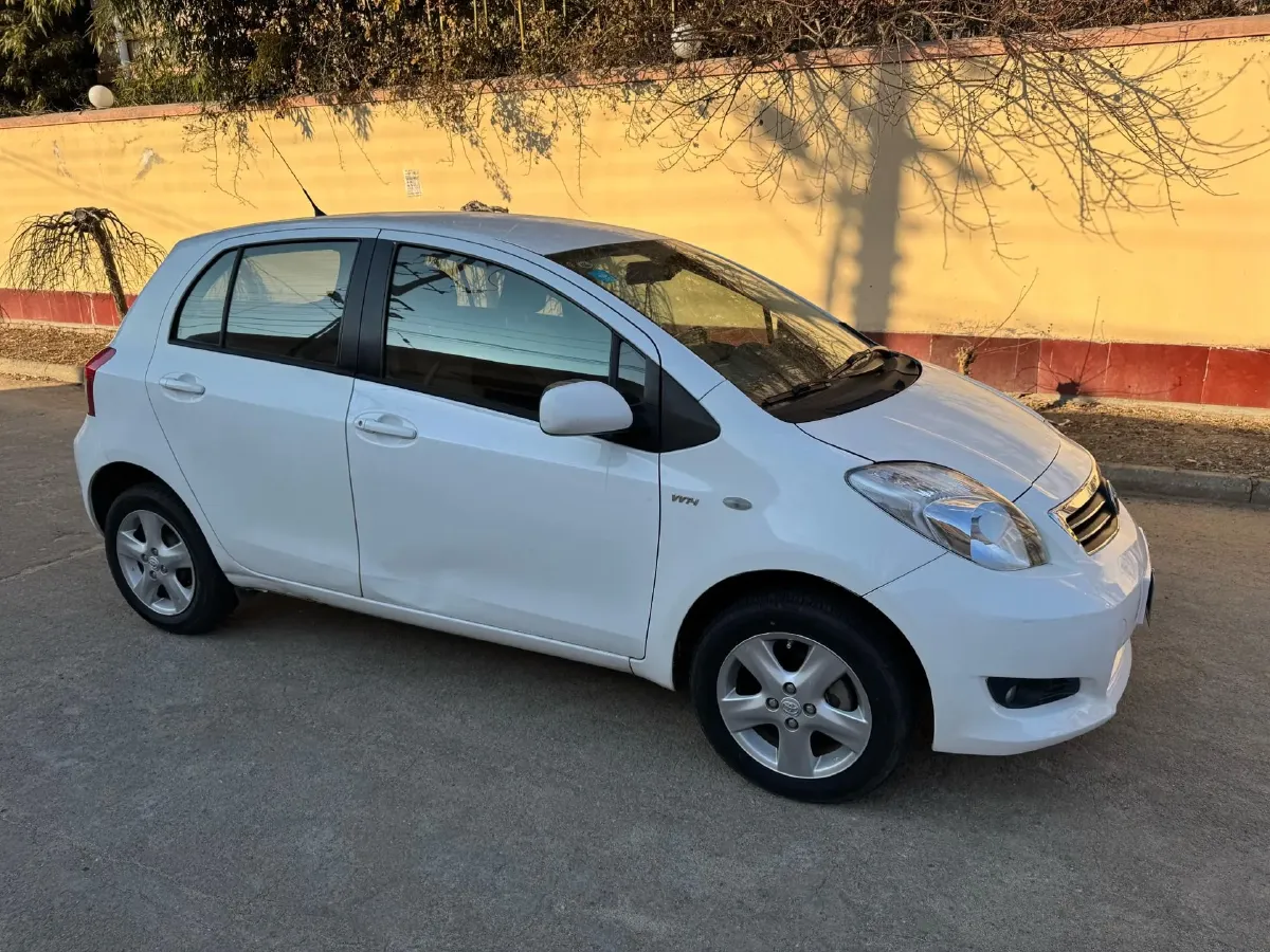 2011 Toyota Yaris 1.6L 118HP L4 4AT,autocango,china used car exporter,china ev exporter,chinese used car exporter,chinese used ev exporter
