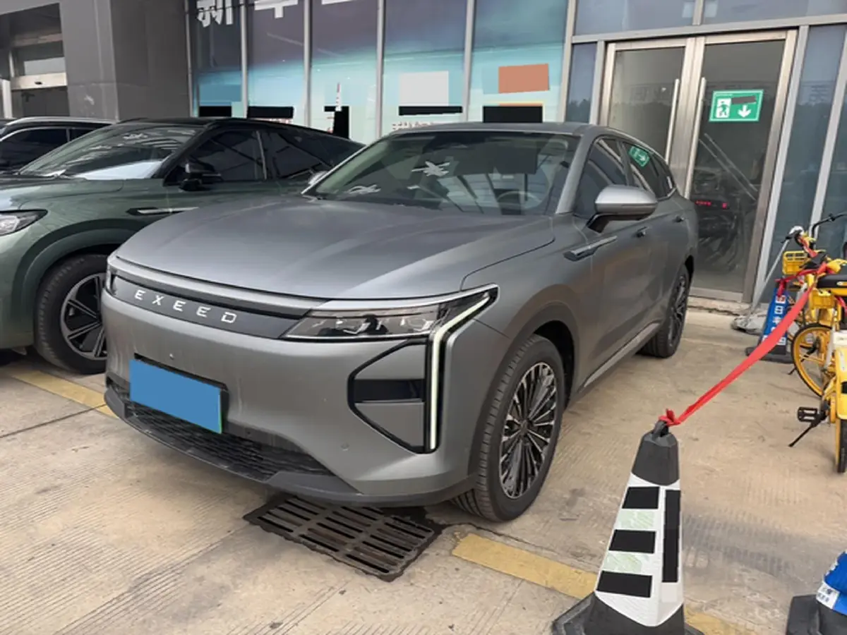 2025 Exceed RX C-DM 1.5T 156HP L4 3DHT PHEV 34.46KWH