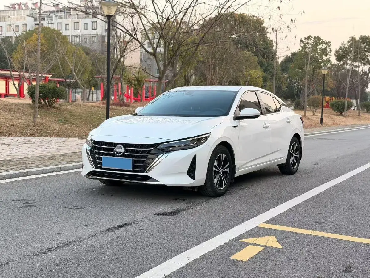 2023 Nissan Sylphy 1.6L 135HP L4 CVT