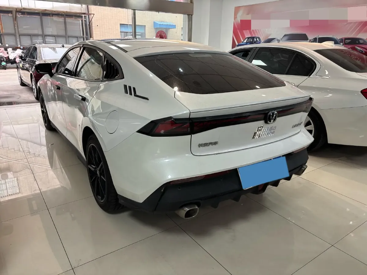 2024 ChangAn UNI-V 1.5T 188HP L4 7DCT,autocango,china used car exporter,china ev exporter,chinese used car exporter,chinese used ev exporter