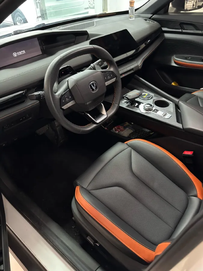 2024 ChangAn UNI-V 1.5T 188HP L4 7DCT,autocango,china used car exporter,china ev exporter,chinese used car exporter,chinese used ev exporter