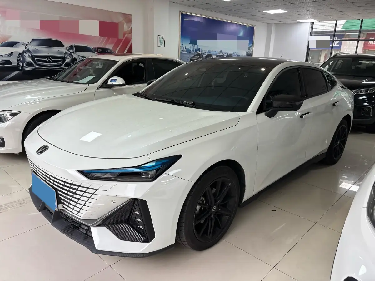 2024 ChangAn UNI-V 1.5T 188HP L4 7DCT