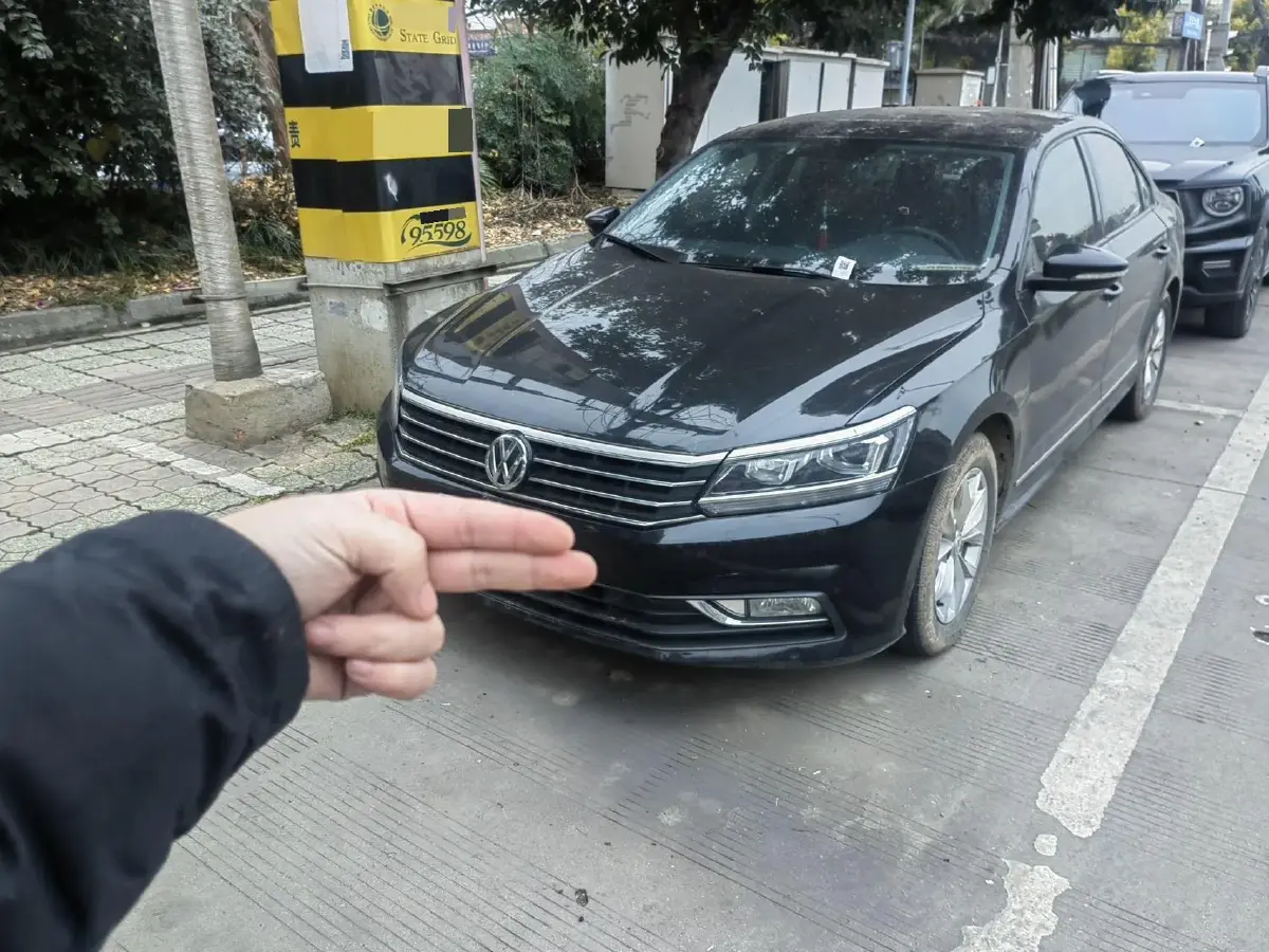 2017 Volkswagen Passat 1.4T 150HP L4 7DCT