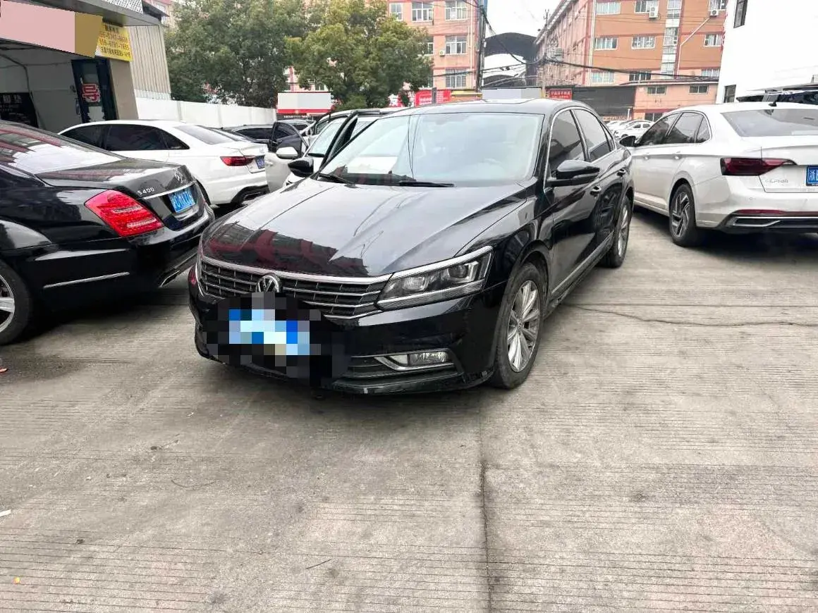 2017 Volkswagen Passat 1.8T 180HP L4 7DCT