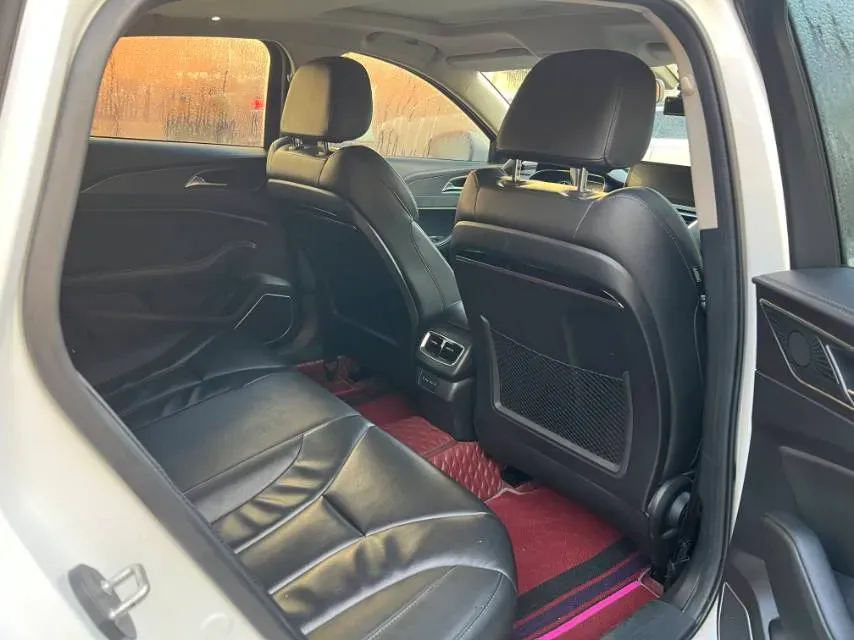 2020 HongQi H5 1.5T 169HP L4 7DCT,autocango,china used car exporter,china ev exporter,chinese used car exporter,chinese used ev exporter