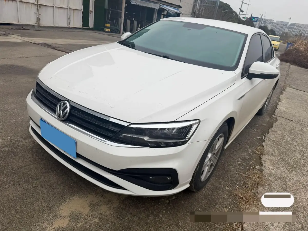 2019 Volkswagen T-Cross 1.4T 150HP L4 7DCT