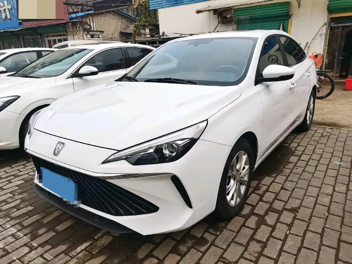 2023 Roewe i5 1.5L 129HP L4 CVT