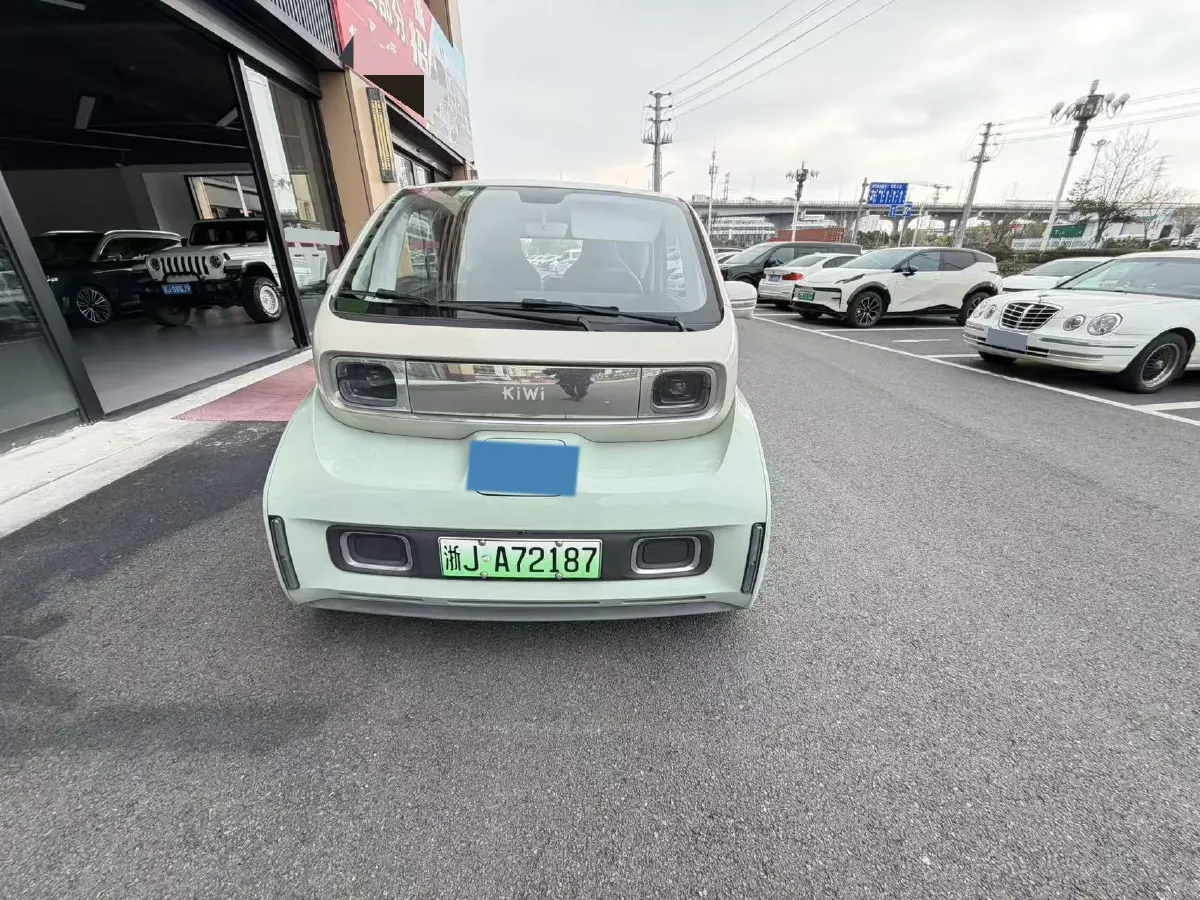 2023 BaoJun KiWi EV BEV 31.9KWH,autocango,china used car exporter,china ev exporter,chinese used car exporter,chinese used ev exporter