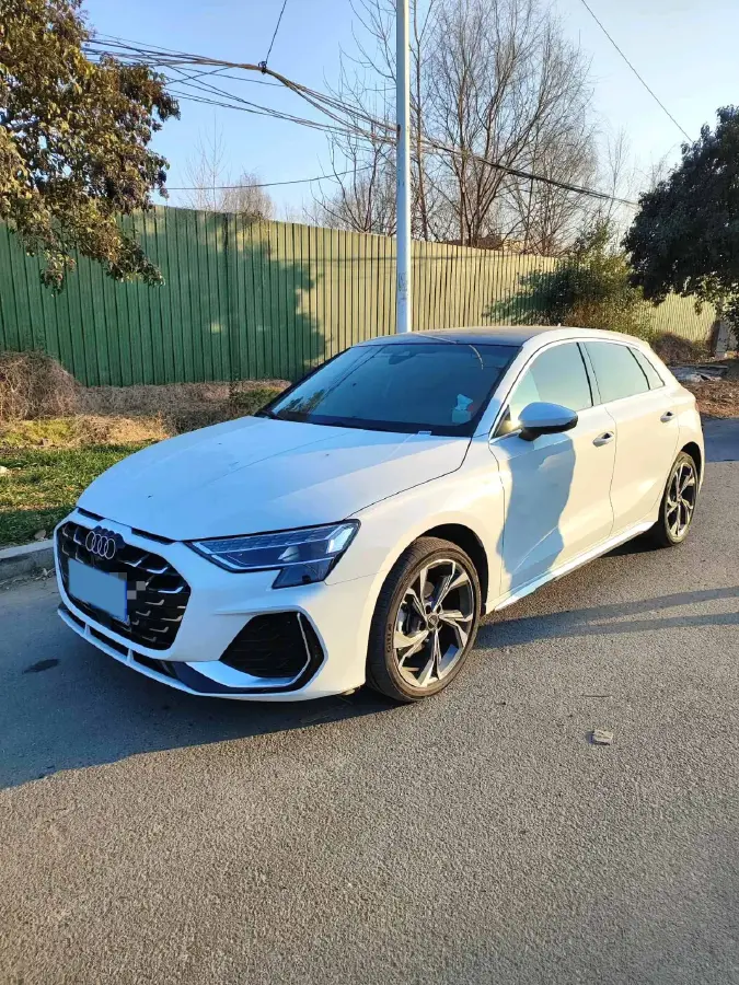 2025 Audi A3 1.5T 160HP L4 7DCT