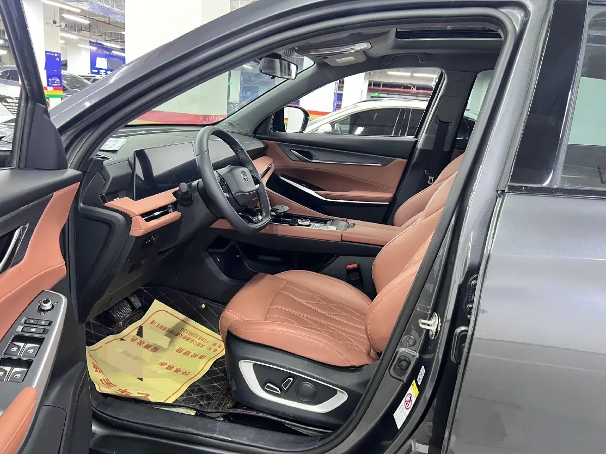 2024 ChangAn CS75 Plus 1.5T 188HP L4 8AT,autocango,china used car exporter,china ev exporter,chinese used car exporter,chinese used ev exporter