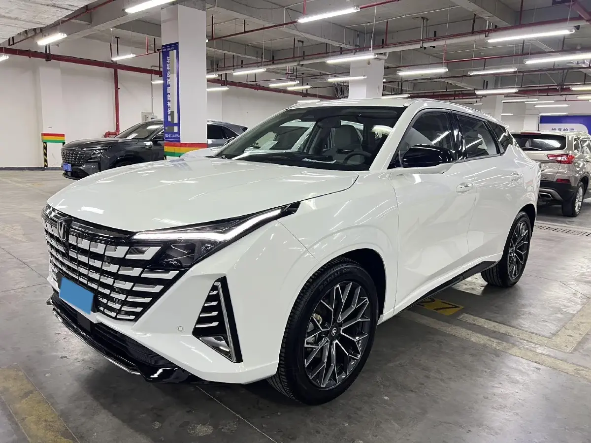 2025 ChangAn UNI-Z 1.5T 188HP L4 7DCT
