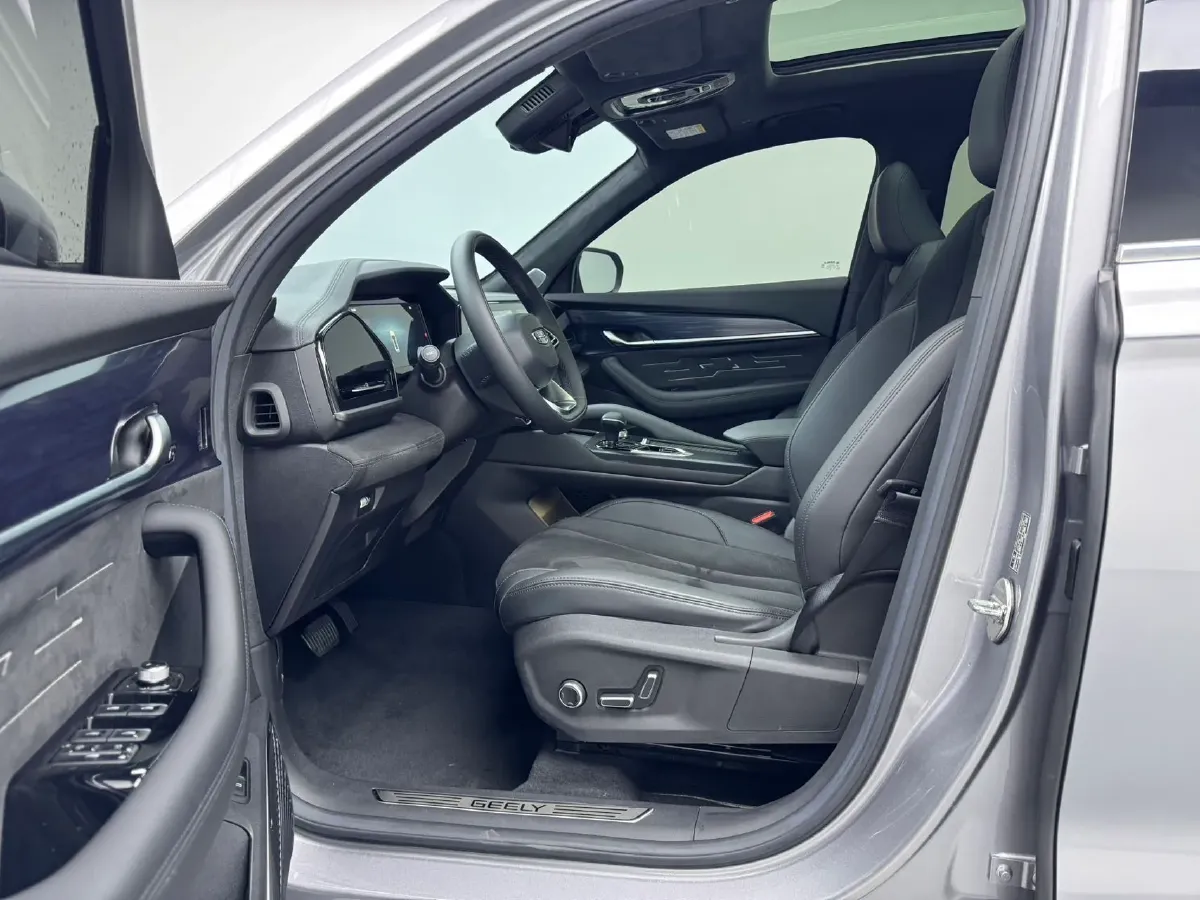 2024 Geely Monjaro 2.0T 238HP L4 8AT,autocango,china used car exporter,china ev exporter,chinese used car exporter,chinese used ev exporter