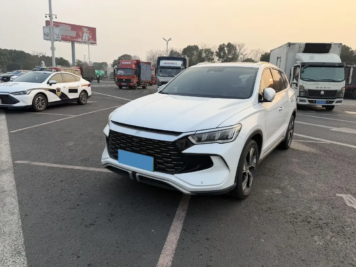 2024 BYD Song Pro 1.5L 110HP L4 E-CVT PHEV 18.3KWH