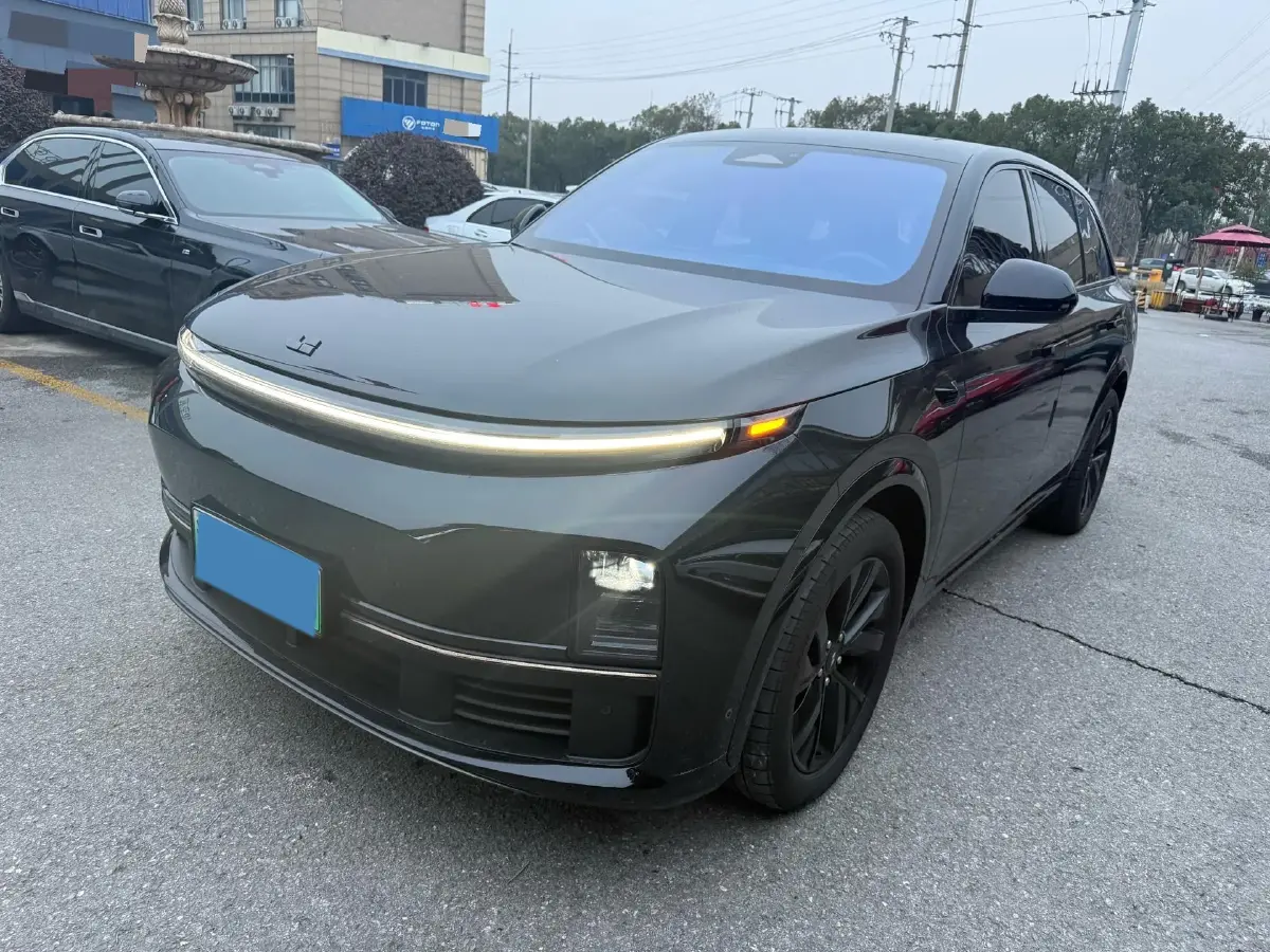 2023 Li L7 Range Extended 154HP REEV 40.9KWH