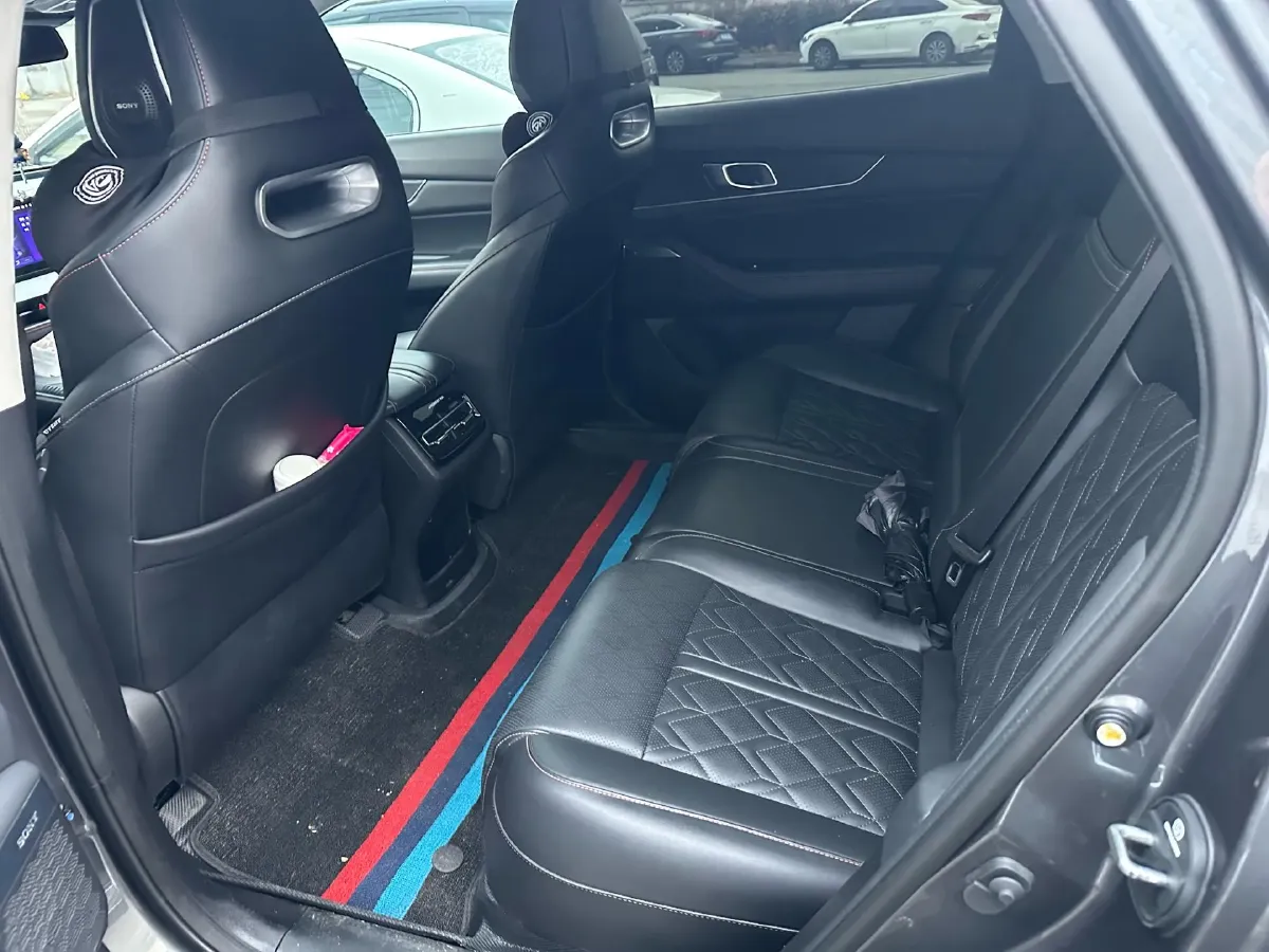 2021 ChangAn UNI-K 2.0T 233HP L4 8AT,autocango,china used car exporter,china ev exporter,chinese used car exporter,chinese used ev exporter