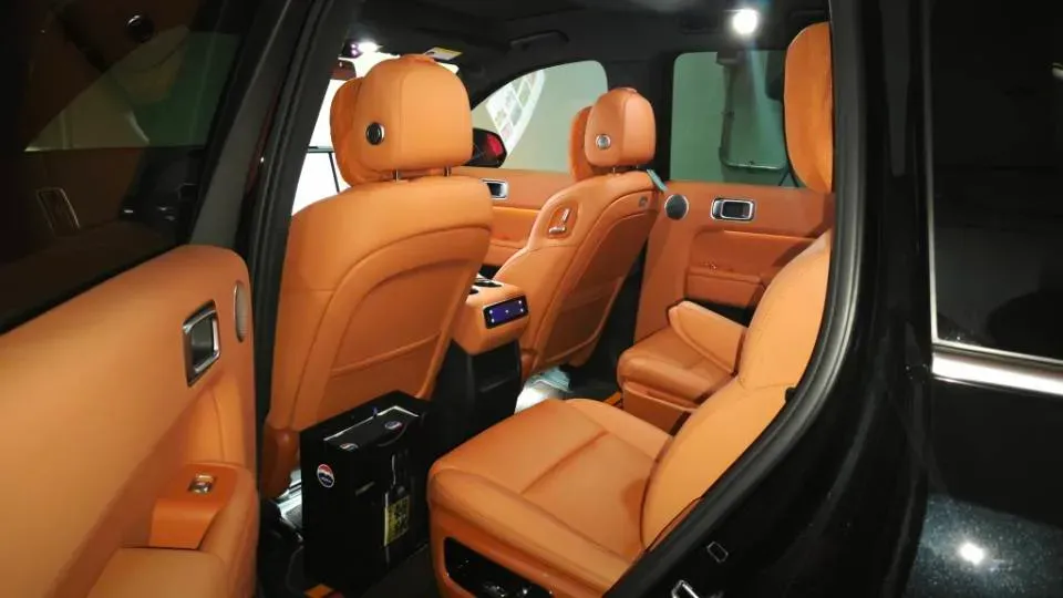 2024 Volvo S60 2.0T 197HP L4 7DCT,autocango,china used car exporter,china ev exporter,chinese used car exporter,chinese used ev exporter