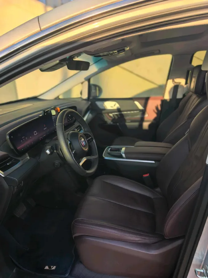 2025 Buick Century 2.0T 237HP L4 9AT,autocango,china used car exporter,china ev exporter,chinese used car exporter,chinese used ev exporter