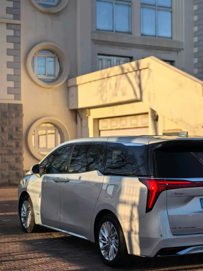 2025 Buick Century 2.0T 237HP L4 9AT,autocango,china used car exporter,china ev exporter,chinese used car exporter,chinese used ev exporter