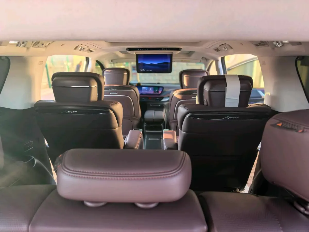 2025 Buick Century 2.0T 237HP L4 9AT,autocango,china used car exporter,china ev exporter,chinese used car exporter,chinese used ev exporter