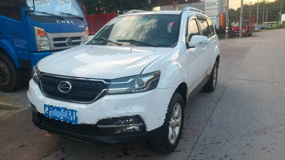 2018 Landwind X8 2.0T 136HP L4 5MT,autocango,china used car exporter,china ev exporter,chinese used car exporter,chinese used ev exporter