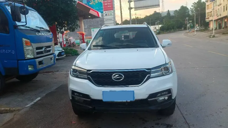 2018 Landwind X8 2.0T 136HP L4 5MT,autocango,china used car exporter,china ev exporter,chinese used car exporter,chinese used ev exporter