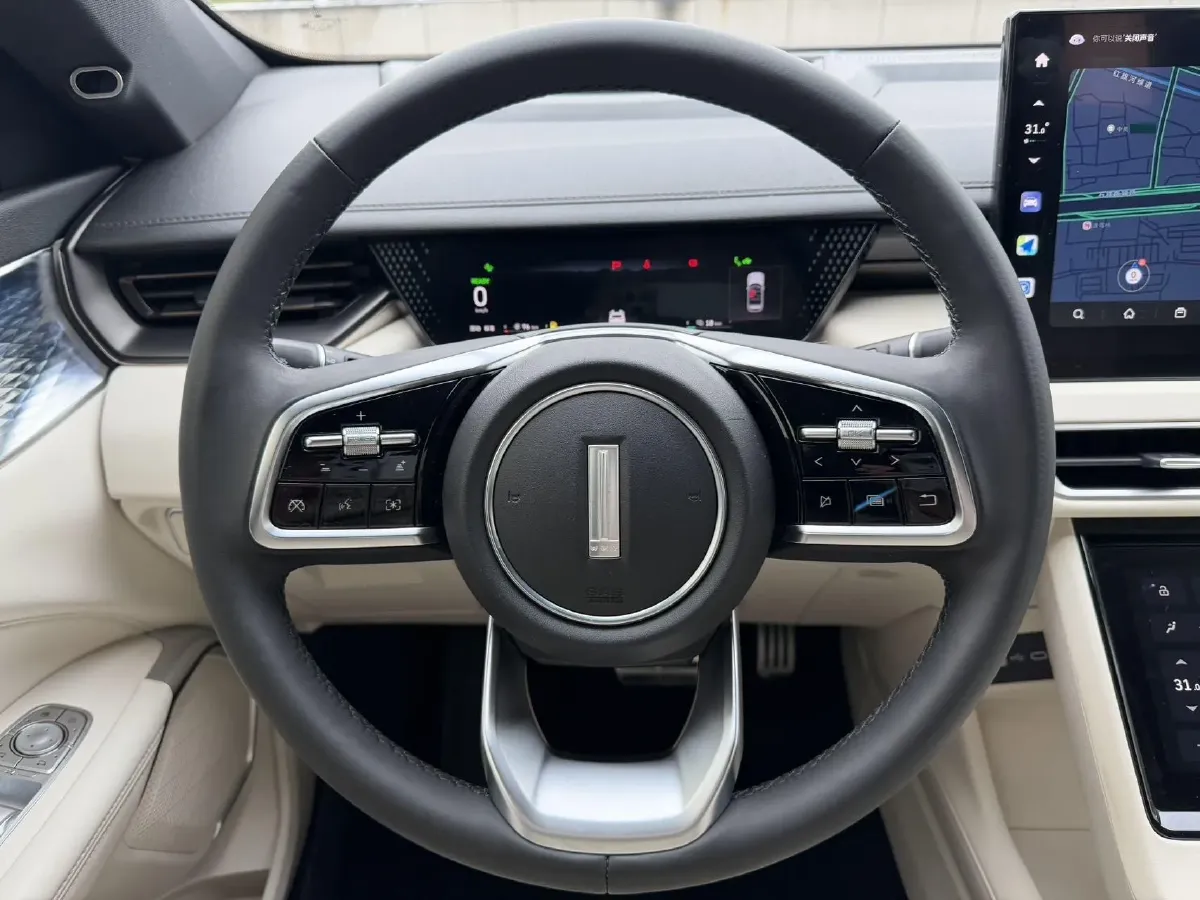 2023 WEY Mocha 1.5T 156HP L4 2DHT PHEV 34KWH,autocango,china used car exporter,china ev exporter,chinese used car exporter,chinese used ev exporter