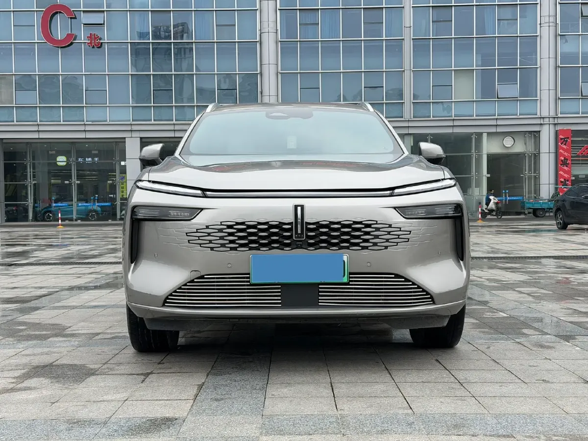 2023 WEY Mocha 1.5T 156HP L4 2DHT PHEV 34KWH,autocango,china used car exporter,china ev exporter,chinese used car exporter,chinese used ev exporter