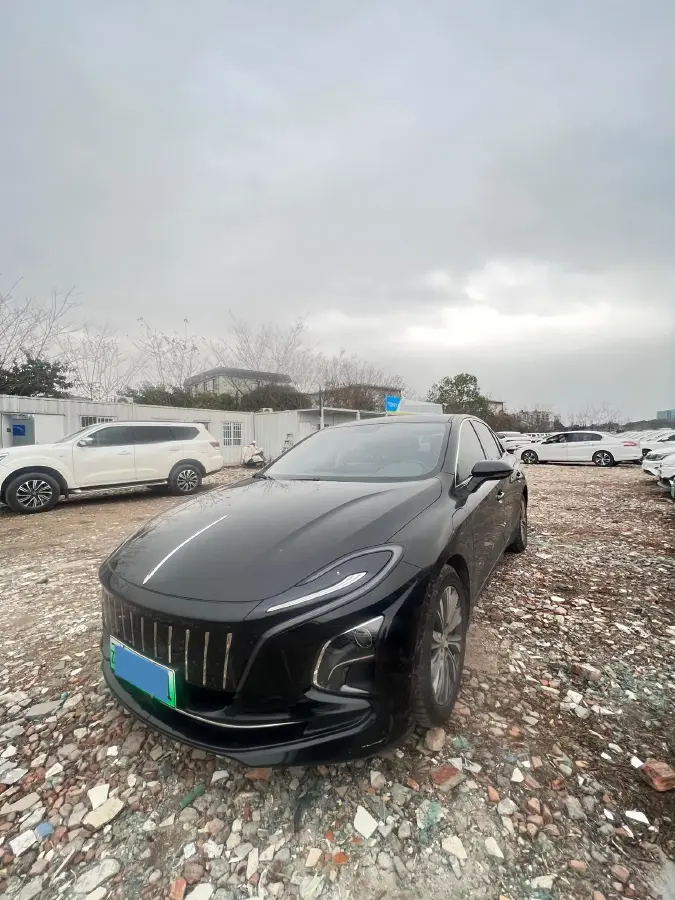 2024 HongQi E-QM5 BEV 60KWH