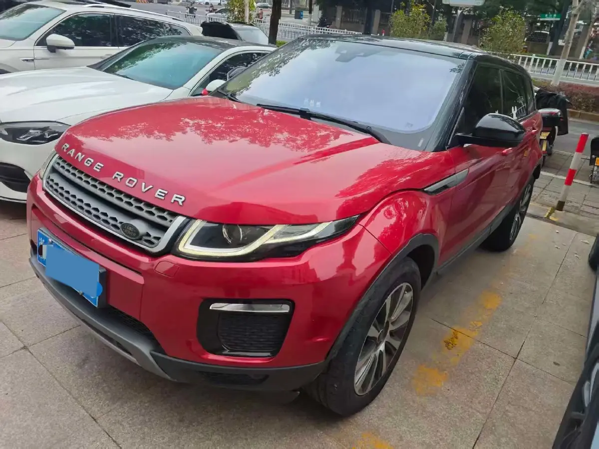 2018 Land Rover Range Rover Evoque 2.0T 241HP L4 9AT
