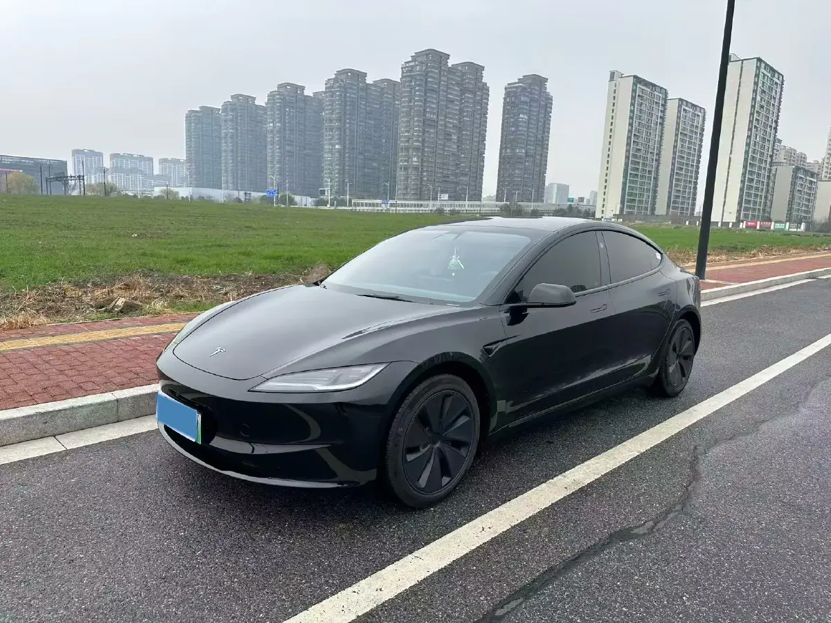 2023 HYPTEC GT BEV 80KWH