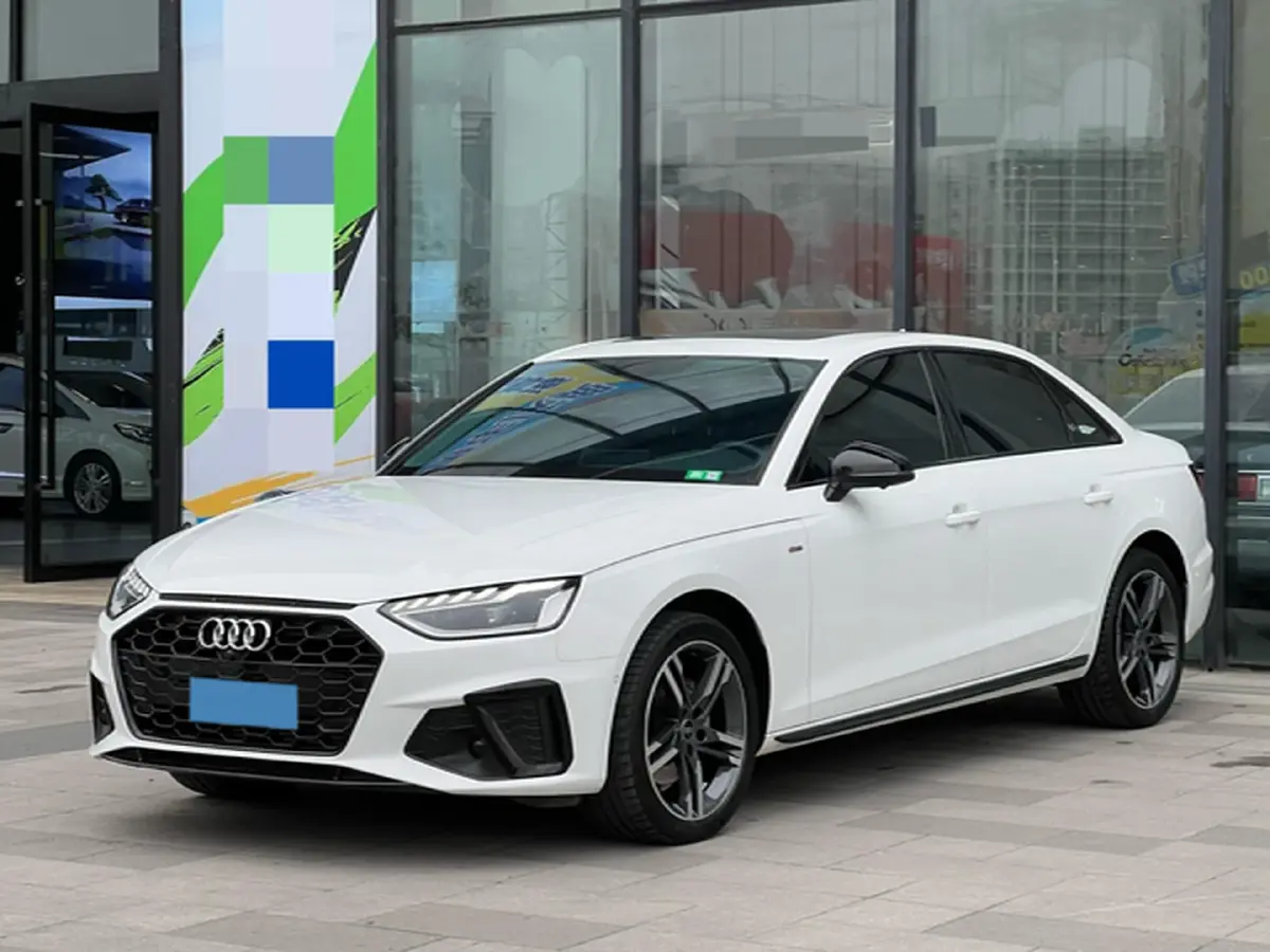 2022 Audi A4L 2.0T 190HP L4 7DCT
