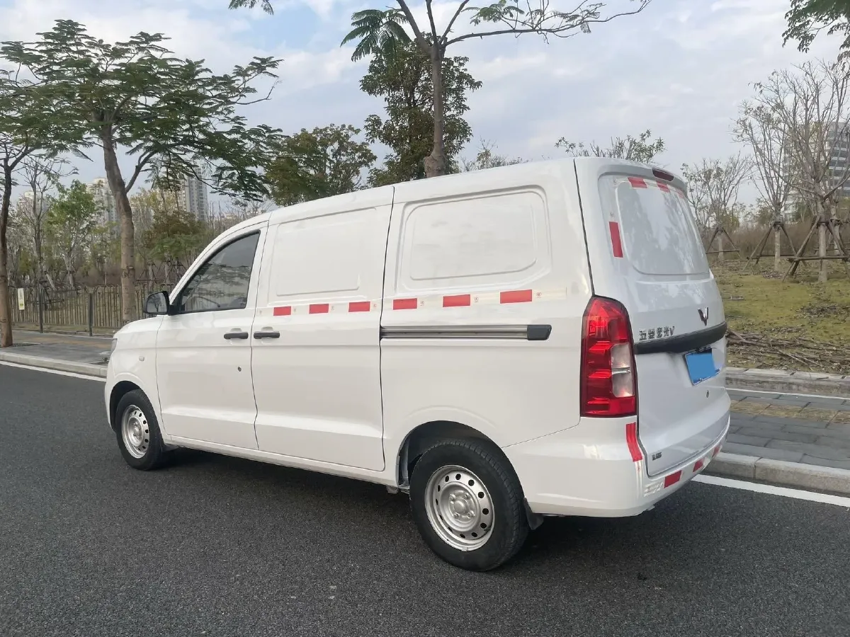 2022 JinBei Little Sea Lion X30 1.5L 102HP L4 5MT,autocango,china used car exporter,china ev exporter,chinese used car exporter,chinese used ev exporter