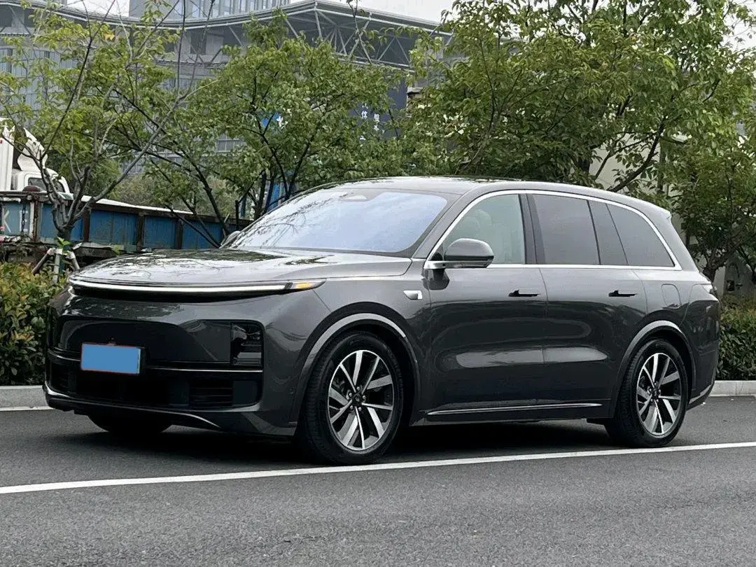 2023 Li L8 Range Extended 154HP REEV 40.9KWH