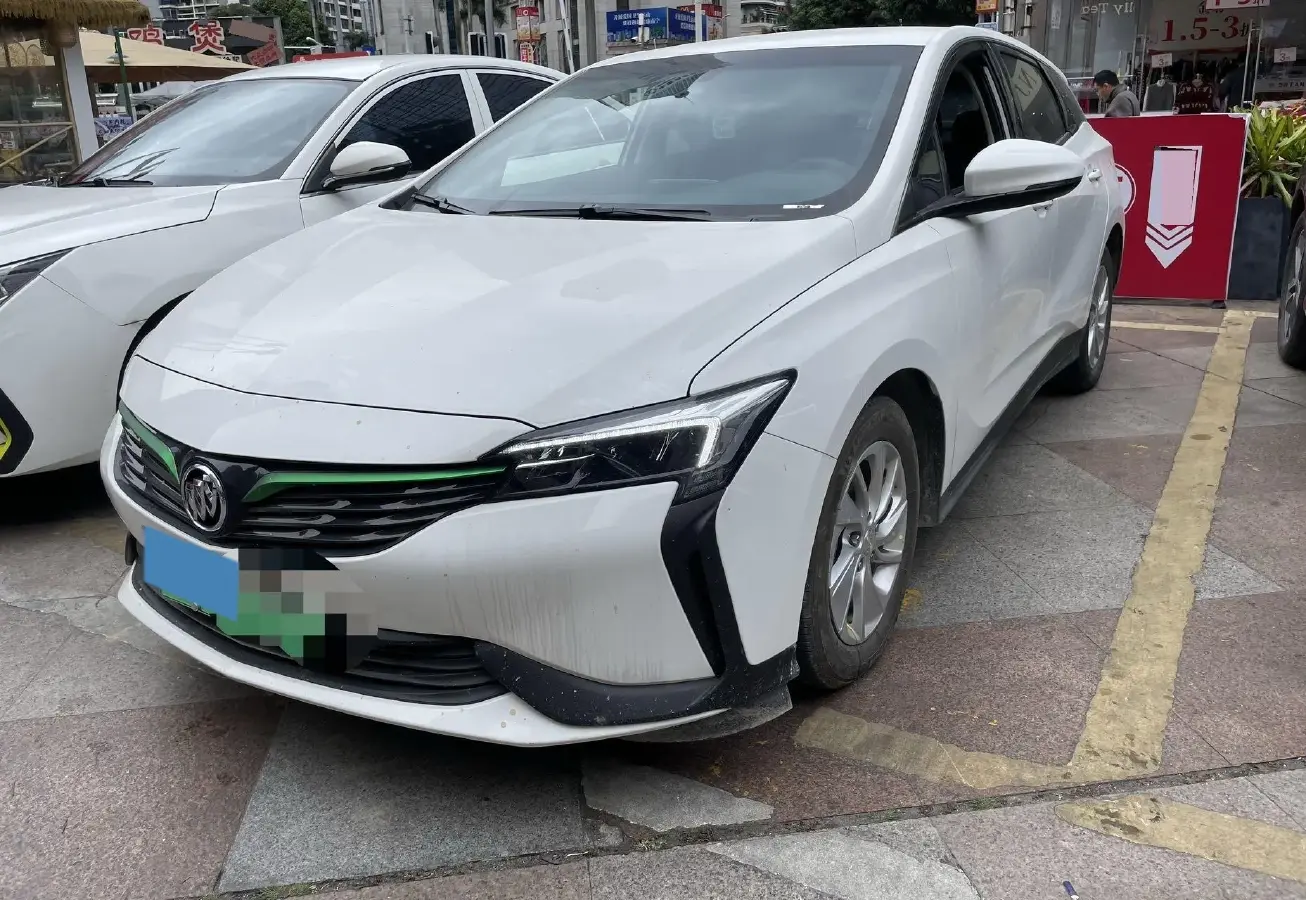 2022 Buick Velite 6 1.5L 102HP L4 E-CVT PHEV 9.5KWH