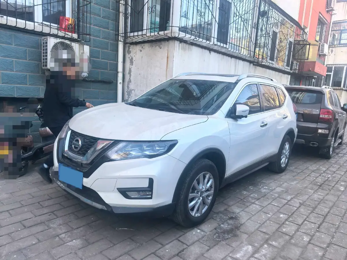 2022 Nissan X-Trail 2.0L 151HP L4 CVT