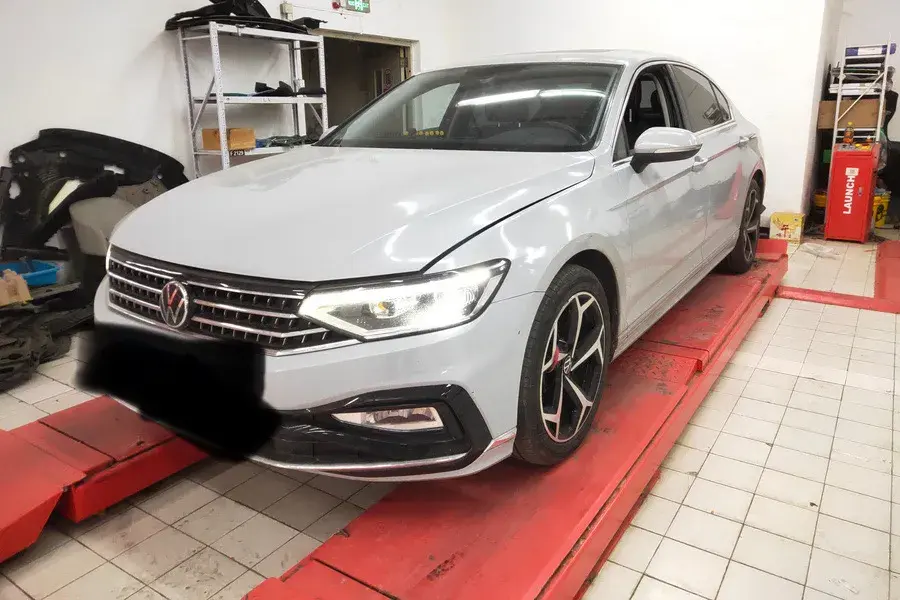 2023 Volkswagen Magotan 2.0T 186HP L4 7DCT