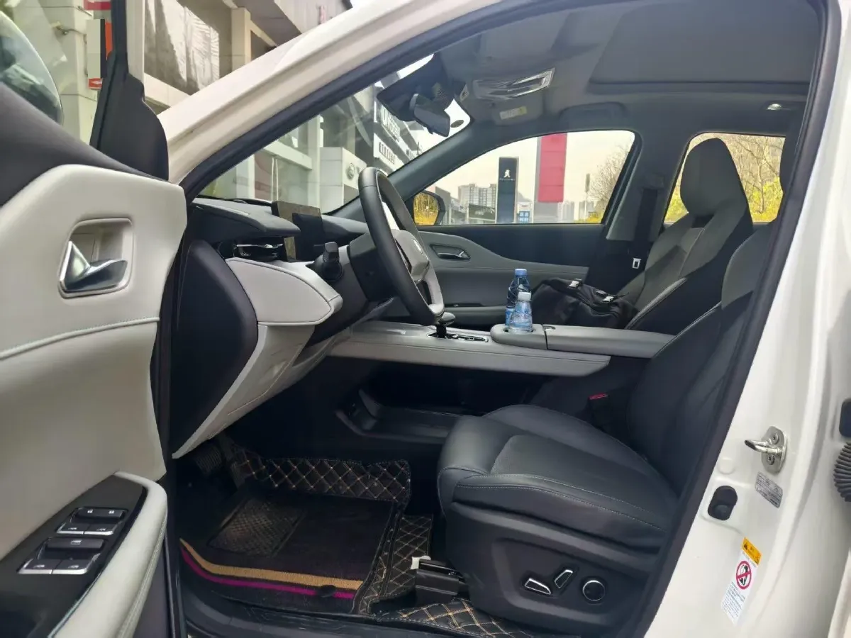 2025 ChangAn UNI-Z 1.5T 188HP L4 7DCT,autocango,china used car exporter,china ev exporter,chinese used car exporter,chinese used ev exporter