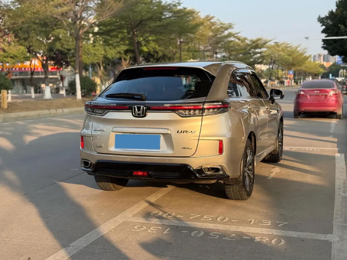 2020 Honda UR-V 2.0T 272HP L4 9AT,autocango,china used car exporter,china ev exporter,chinese used car exporter,chinese used ev exporter