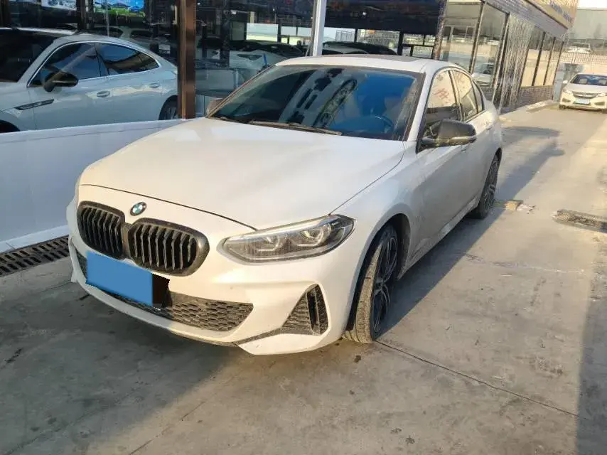 2021 BMW 1 Series 2.0T 192HP L4 7DCT