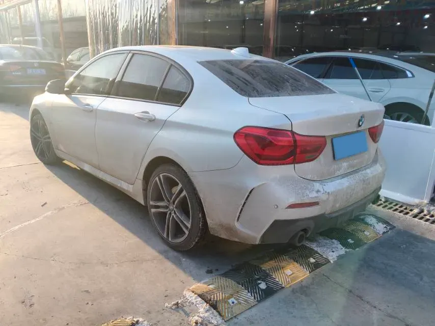 2021 BMW 1 Series 2.0T 192HP L4 7DCT,autocango,china used car exporter,china ev exporter,chinese used car exporter,chinese used ev exporter