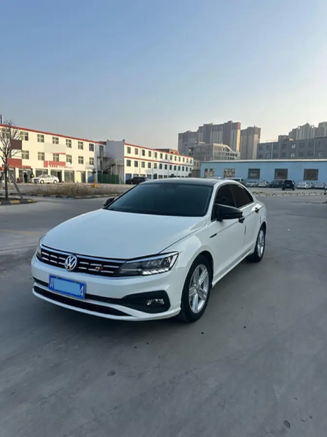 2019 Volkswagen T-Cross 1.4T 150HP L4 7DCT