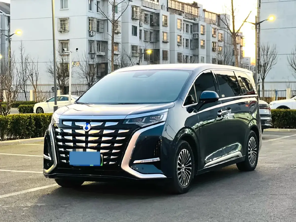 2022 Honda Odyssey 2.0L 146HP L4 E-CVT Hybrid