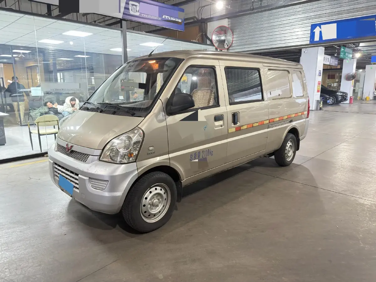 2019 WuLing RongGuang 1.5L 107HP L4 5MT