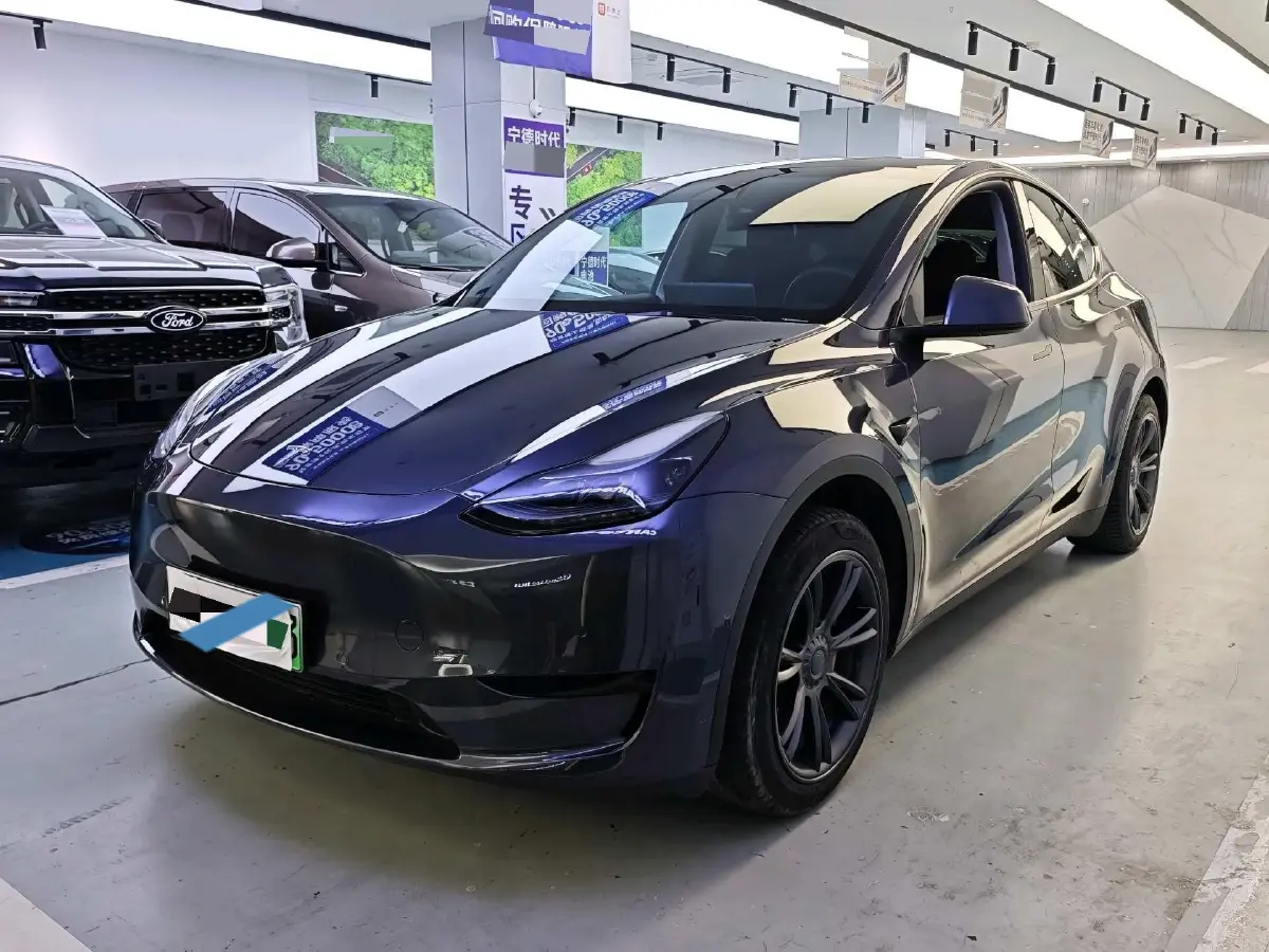 2022 Tesla Model Y BEV 60KWH