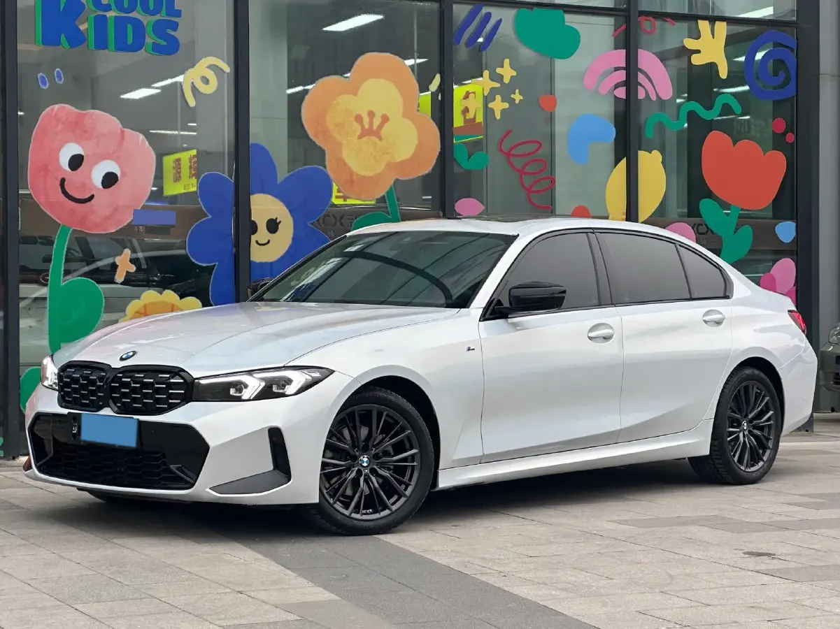 2024 BMW 3 Series 2.0T 184HP L4 8AT