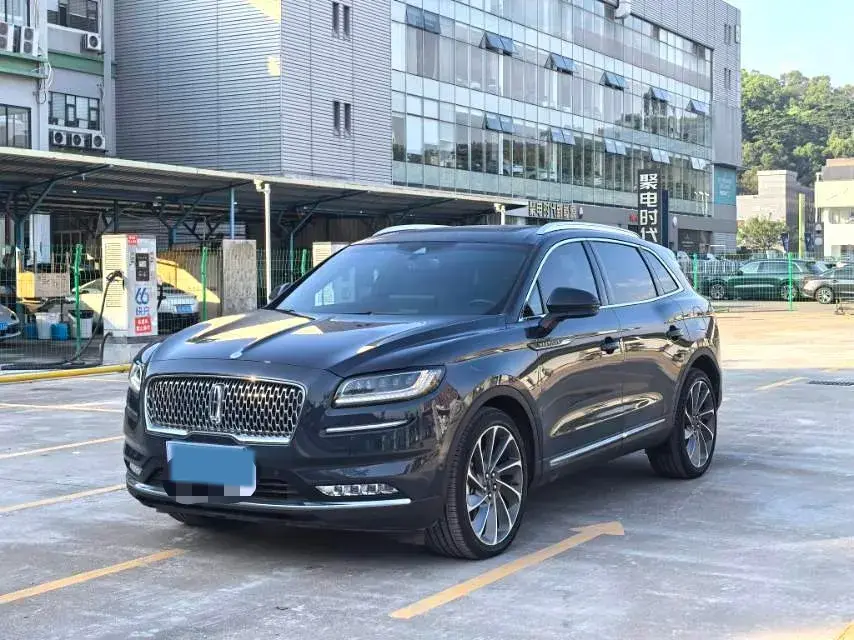 2021 Lincoln Nautilus 2.7T 322HP V6 8AT