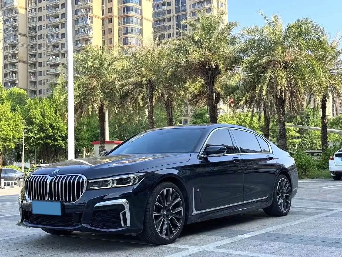 2019 BMW 7 Series 2.0T 265HP L4 8AT