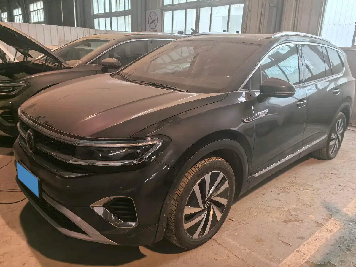 2022 Volkswagen Talagon 2.0T 220HP L4 7DCT