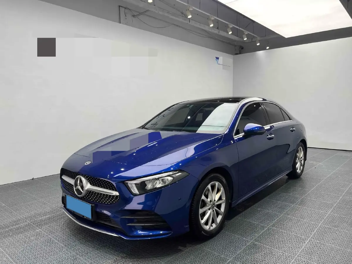 2021 Mercedes-Benz A Class 1.3T 163HP L4 7DCT